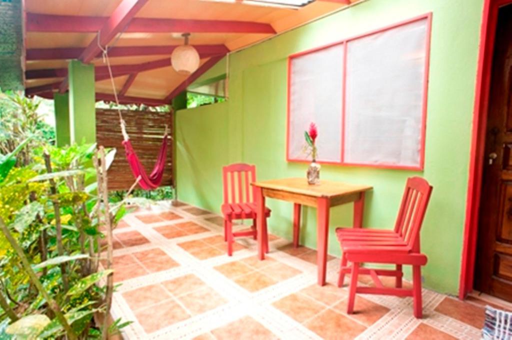 Hotel Blue Conga à Puerto Viejo de Talamanca Extérieur photo